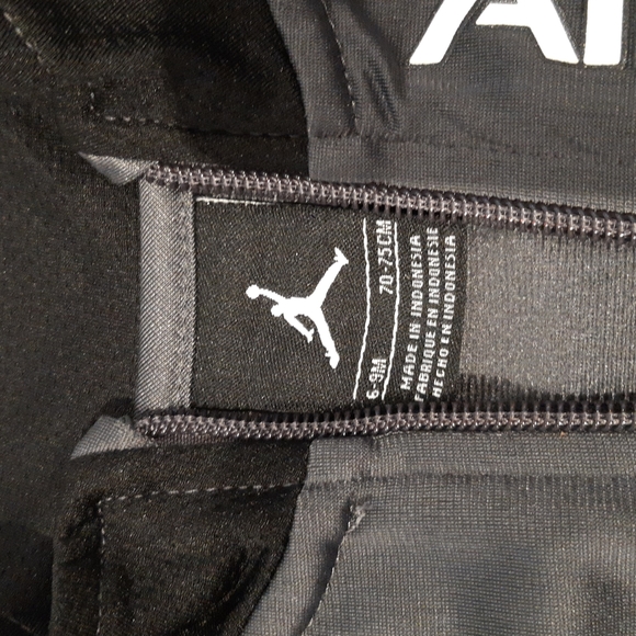 🌞3/$60 Baby Air Jordan Jacket - Picture 3 of 4